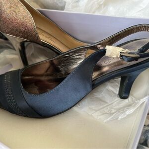 Karen Scott Navy Slingback Heels